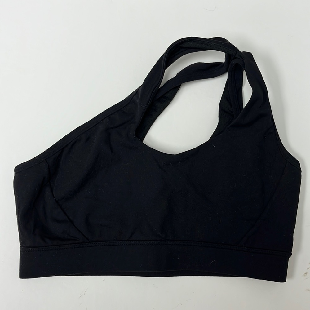 One shoulder sports bra size M